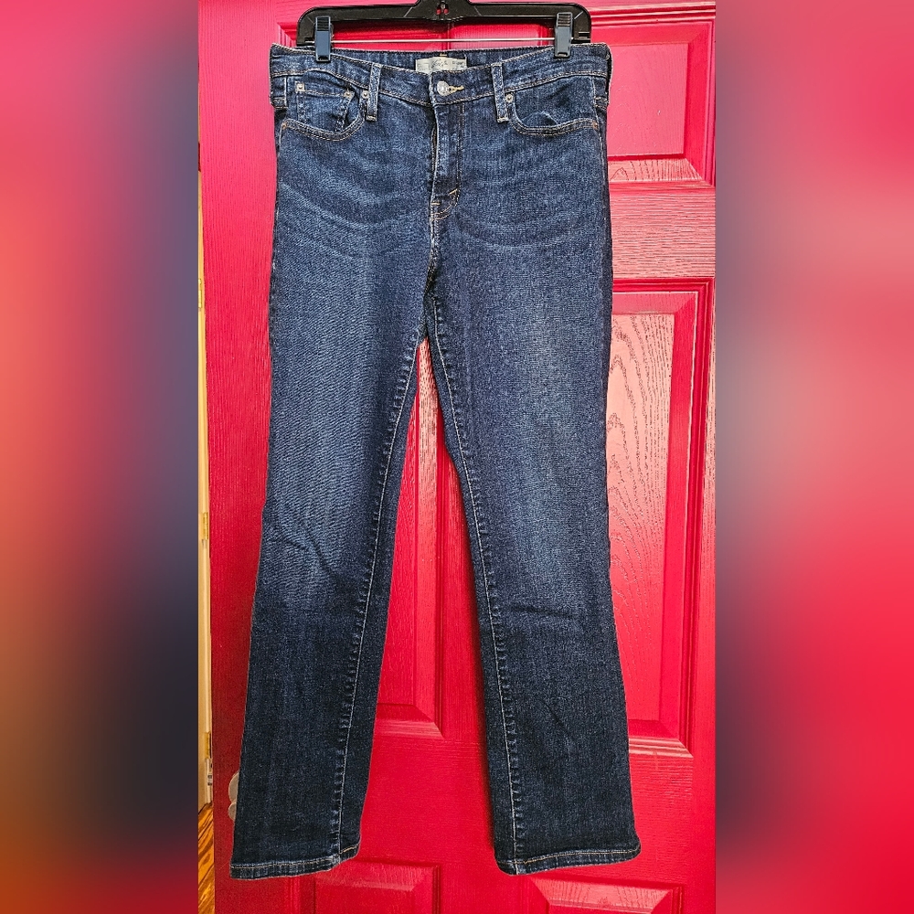 Women's LEVI'S JEANS Gently used Sz 10M